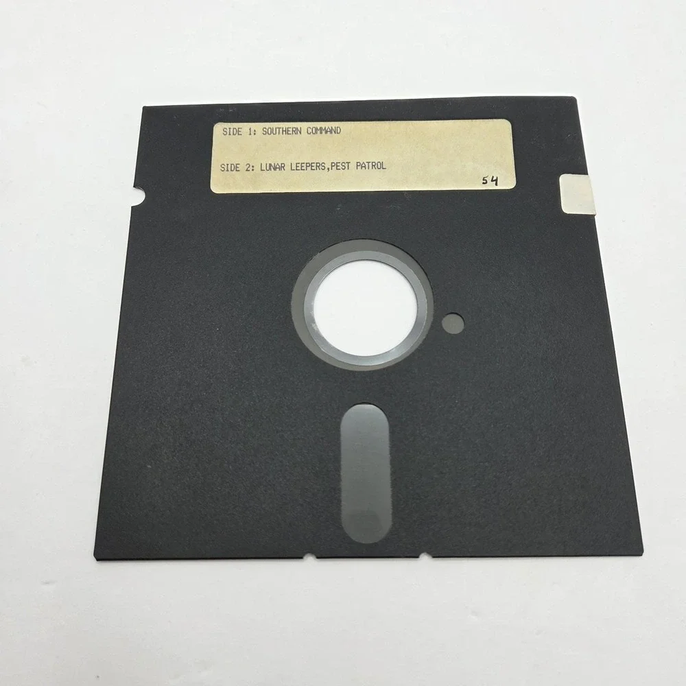 Southern Command Lunar Leepers Vintage Arcade Games 5.25 Floppy Untested